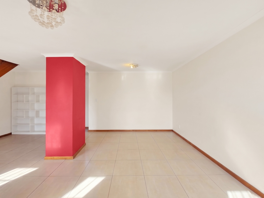 3 Bedroom Property for Sale in Zonnebloem Western Cape